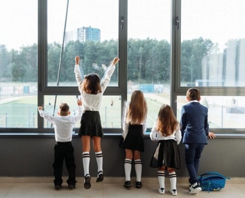 Cómo elegir un uniforme para el colegio