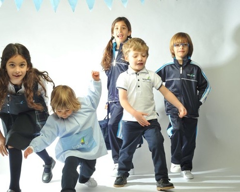 Uniformes escolares para cada estación del año