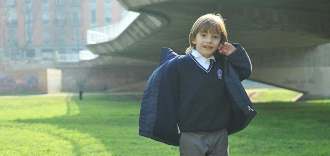 Uniforme escolar colegio Sacramento